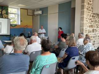 Rencontre - Conférence Verre et art contemporain par Corinne Joachim à Tréduder - Sabrina