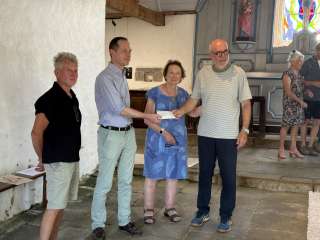 Visite de mécène à l'exposition François Montliau à la chapelle Saint-Sébastien en Plestin - Laurent
