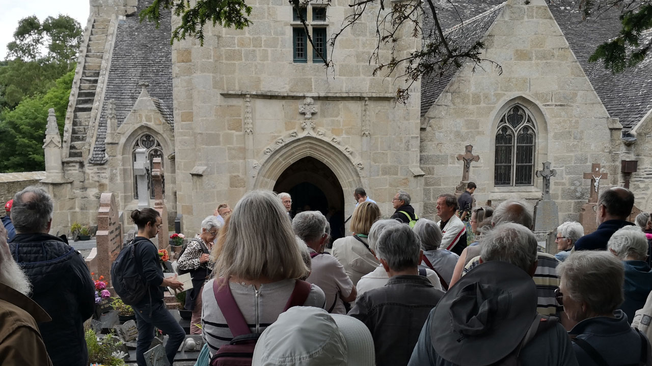 Sur les pas de Saint Ivy