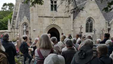Sur les pas de Saint Ivy