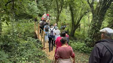 Entre pierres sacrées et chemins creux
